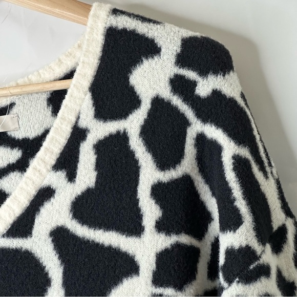 Loft Sweater Size 3X Western Cow Print Comfort Pullover Ultra Soft V Neck Boho - Picture 8 of 12